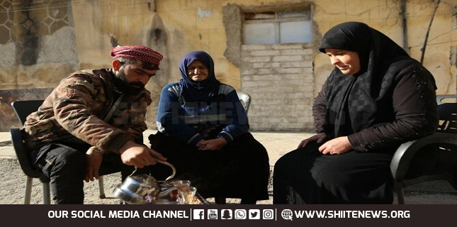 Syria families reunite after years as militants take Aleppo