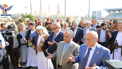 Number of leaders visit shrine of President Al-Sammad