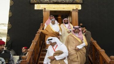 Makkah deputy governor washes Holy Kaaba on behalf of King Salman