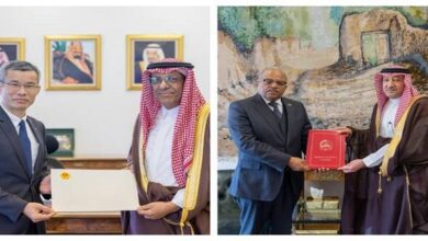 Saudi Arabia’s King Salman receives written messages from presidents of Vietnam, Angola
