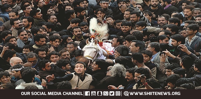 Terrorists of banned Lashkar-e-Jhangvi attack Imam Hussain's (AS) procession in Sindh