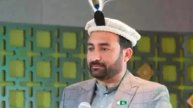 Sost Sit-in Opposition Leader Kazim Meesam expresses solidarity with Traders