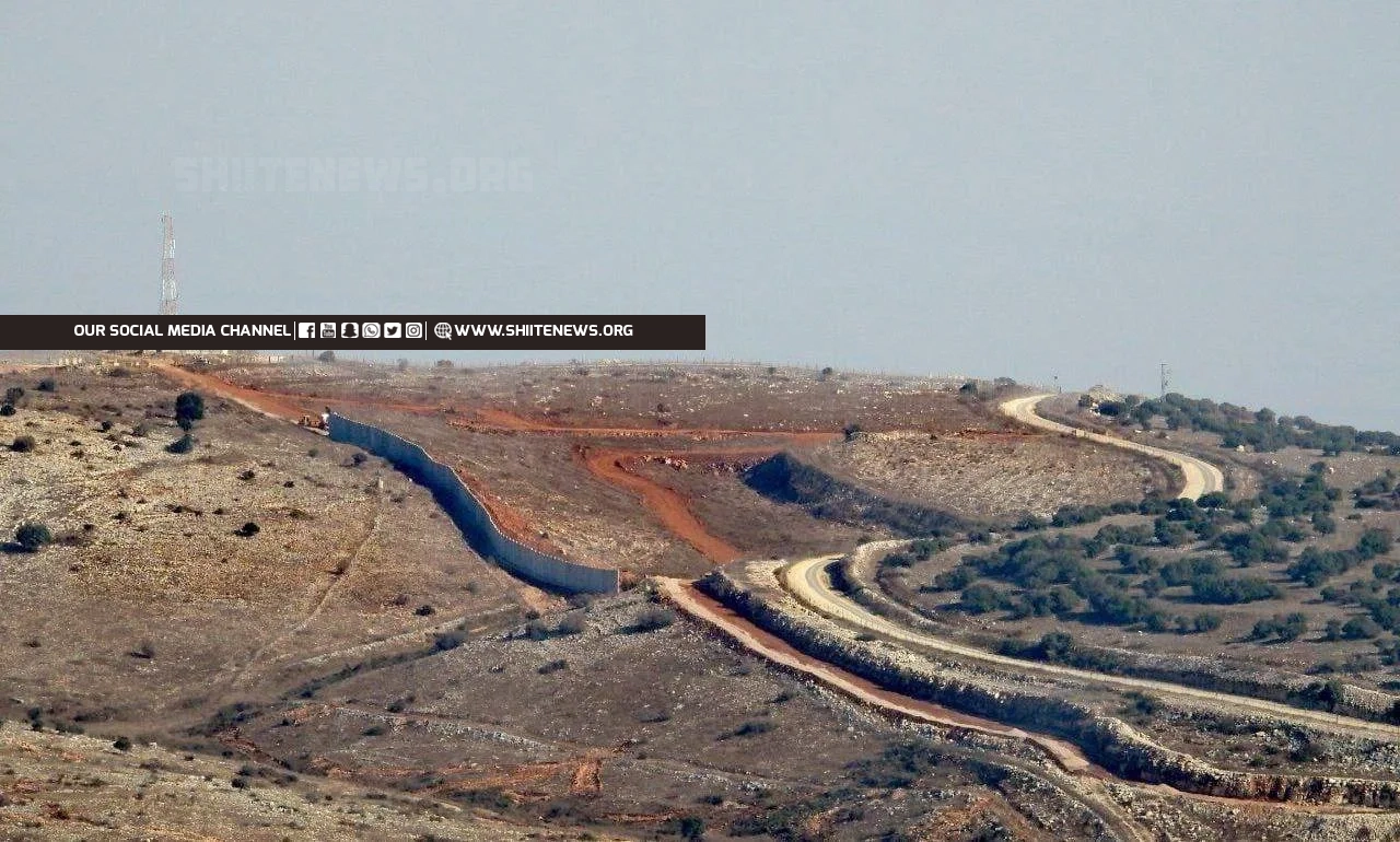 Israeli Enemy Constructs Defensive Fence on Border with Lebanon