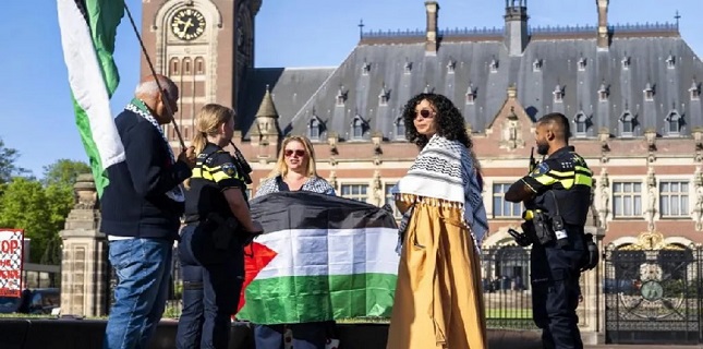 Galloway in Malaysia: Britain complicit in Israeli crimes in Palestine