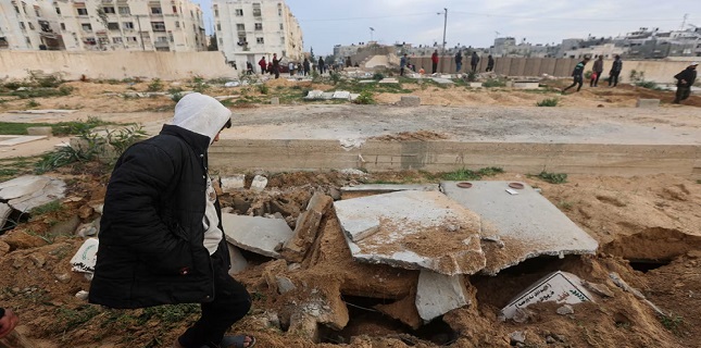 ‘New crime’: Hamas condemns Israel for exhuming hundreds of graves in Gaza
