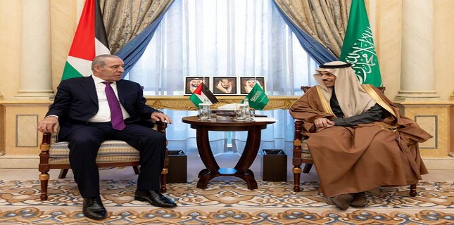 Saudi foreign minister discusses Gaza and West Bank situation with Palestinian vice president