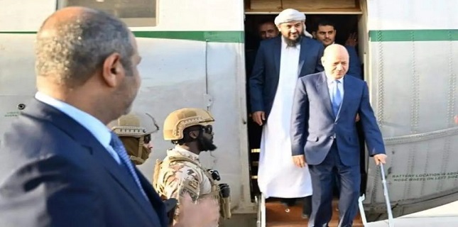 “Al-Mahrami” blocks “Al-Alimi’s” return to Aden with Saudi coordination