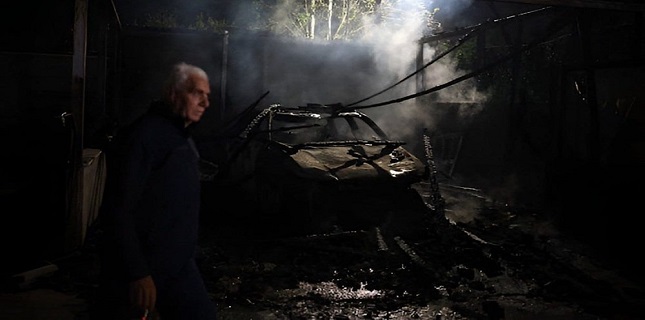 Israeli settlers injure 9 Palestinians, commit arson, road closures