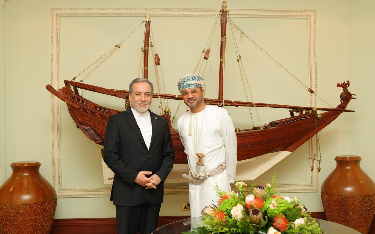 Iran, Oman Agree on Partnership for Safe Strait of Hormuz Transit