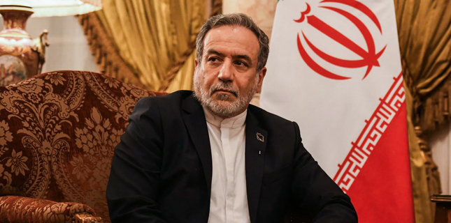 Iran FM Issues Strong Warning to US and Israel