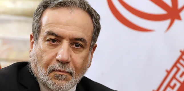 Iran Says American Threats Are Hindering Peace Talks