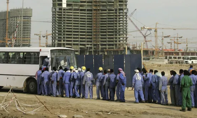 UAE Crackdown: Thousands of Pakistanis Expelled, Assets Frozen