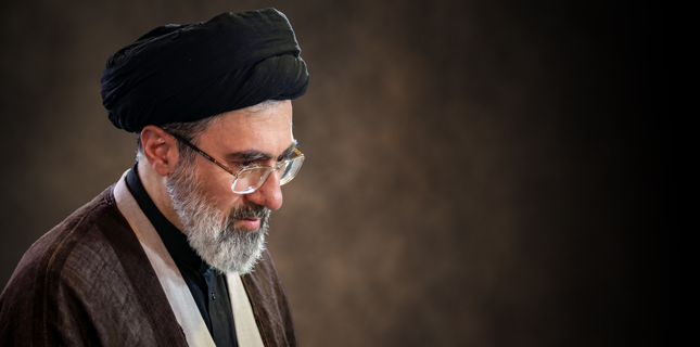 Ayatollah Khamenei Praises Iranians and Iraqis for Huge Funeral Turnout