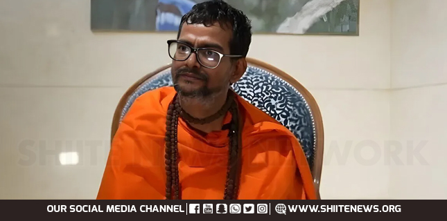 Hindu Scholar Pandit Vijay Kumar Sharma Praises Ayatollah Khamenei’s Simplicity and Spiritual Leadership