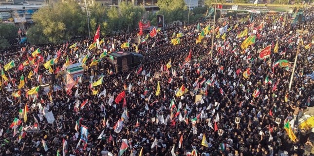 Massive Crowds Gather in Najaf and Karbala for Ayatollah Khamenei’s Funeral